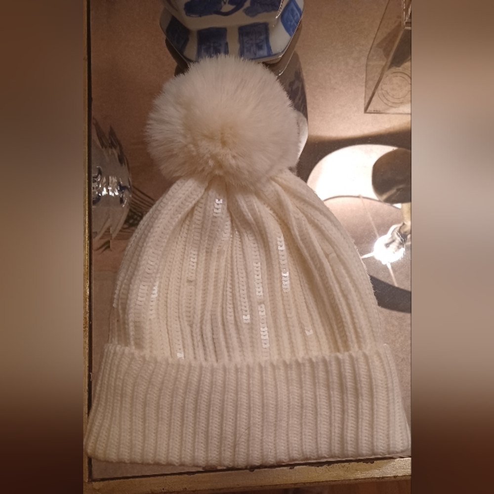 NWOT White matte sequin faux pom pom beanie